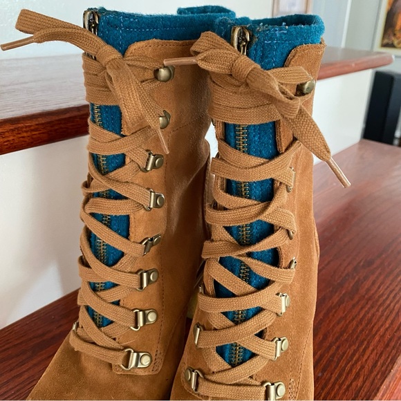 UGG Fabrice Lace Up Boots Rubber Heels Tan Suede Blue Wool 7 - Picture 7 of 10